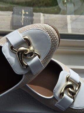 Aerosoles Woven Beige and White Loafers with Gold Chain Accent